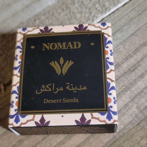 Makeup  bundle - Picture 9 of 14